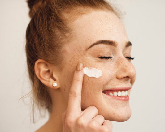 Dry Skin Benefits of Turmeric, Echinacea, Jojoba Oil, and Vitamin E