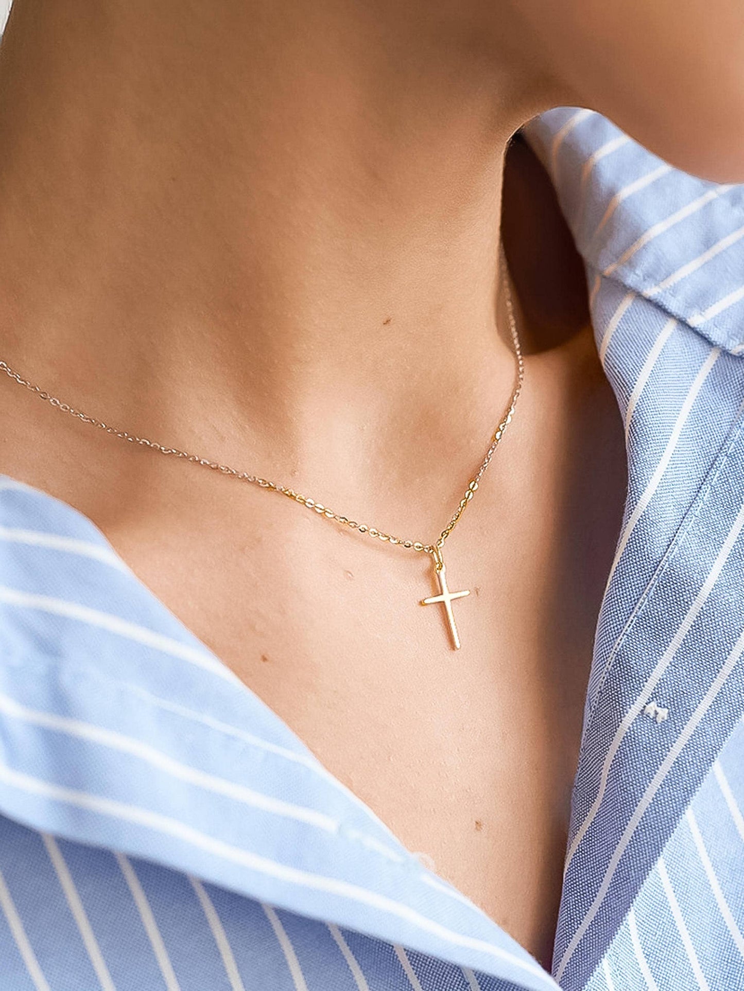 Dainty Cross Necklace