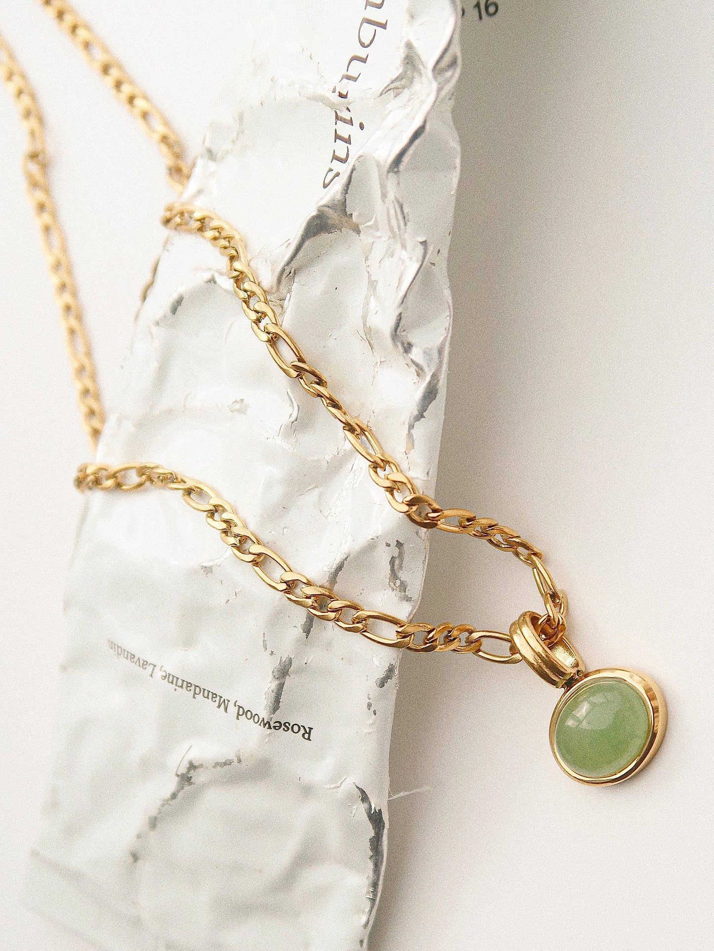 Meadow Stone Pendant Chain Necklace