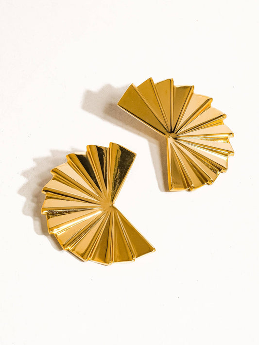 Golden Palma Fan Earring