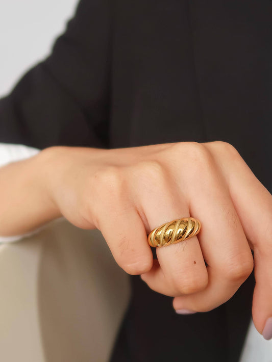 Parisian Twist Croissant Ring