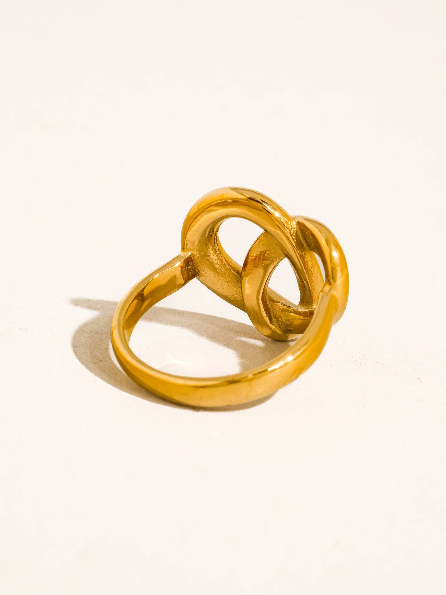 The Imperia Loop Ring