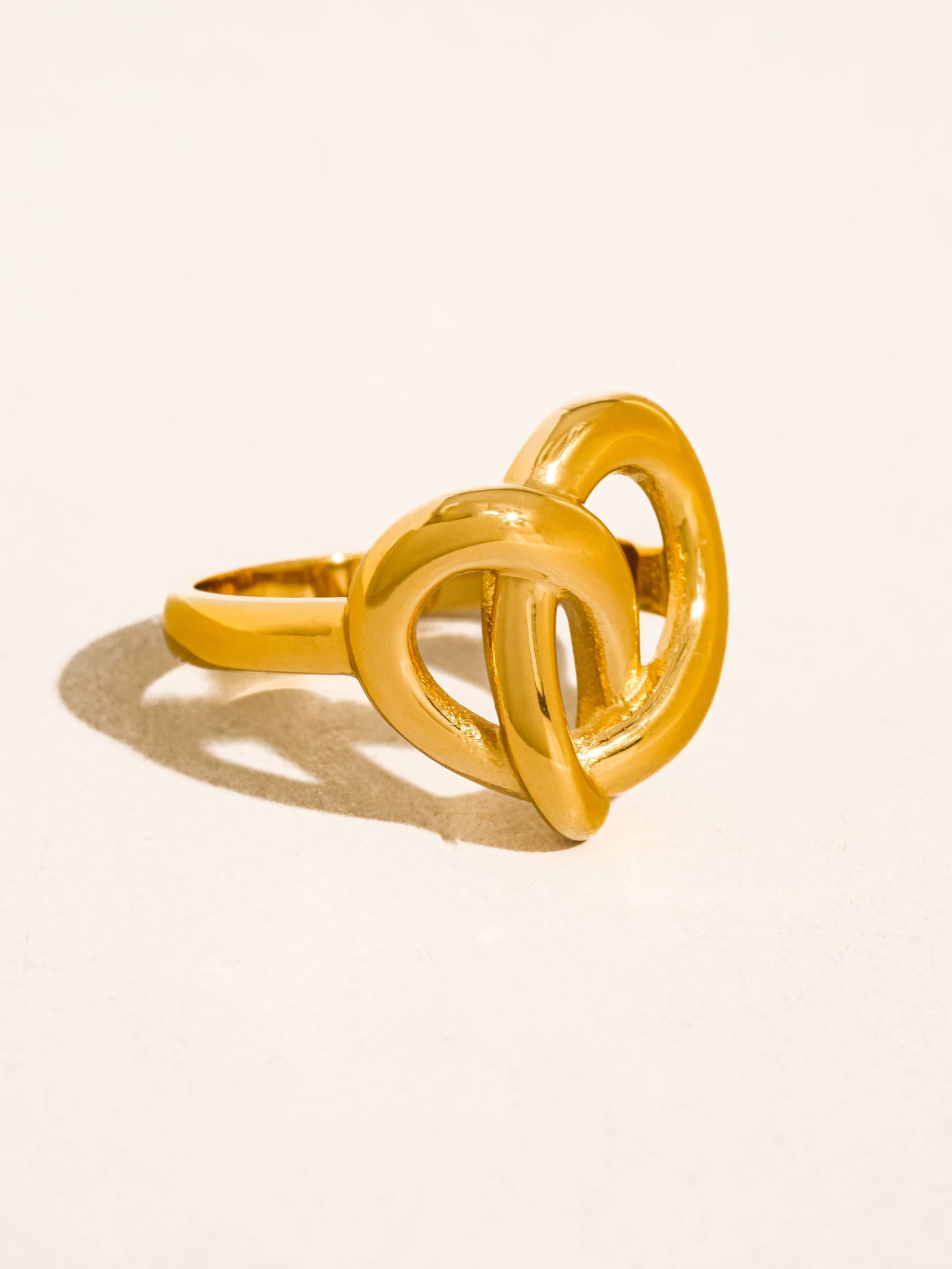 The Imperia Loop Ring