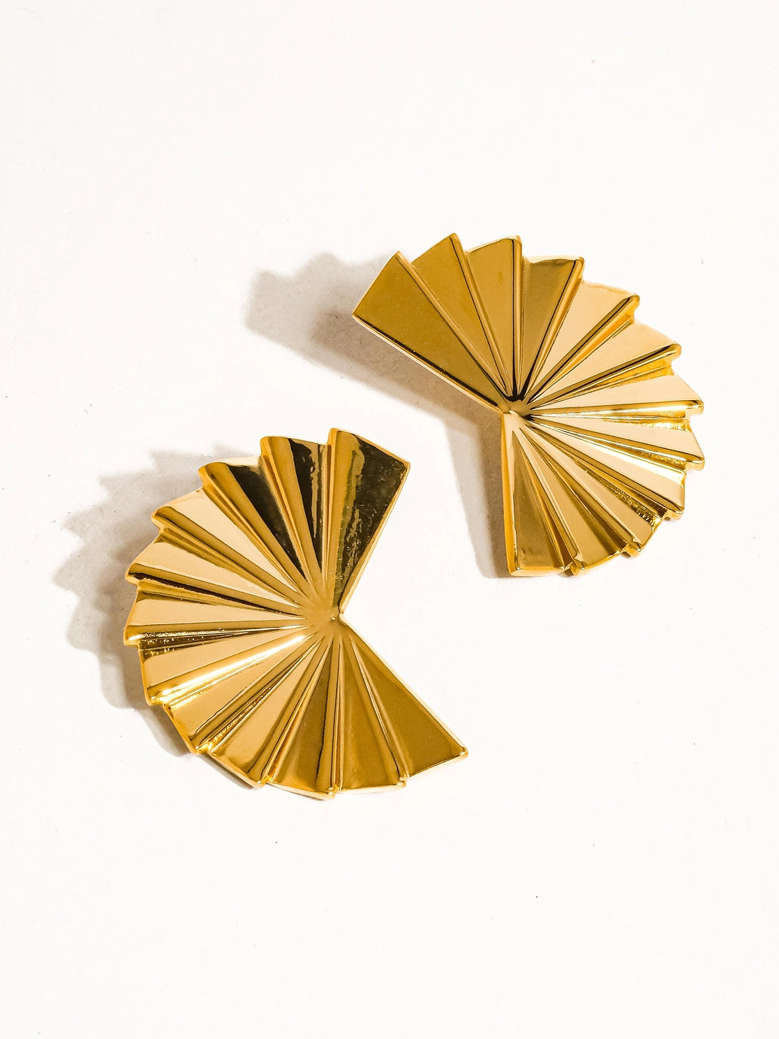 Golden Palma Fan Earrings